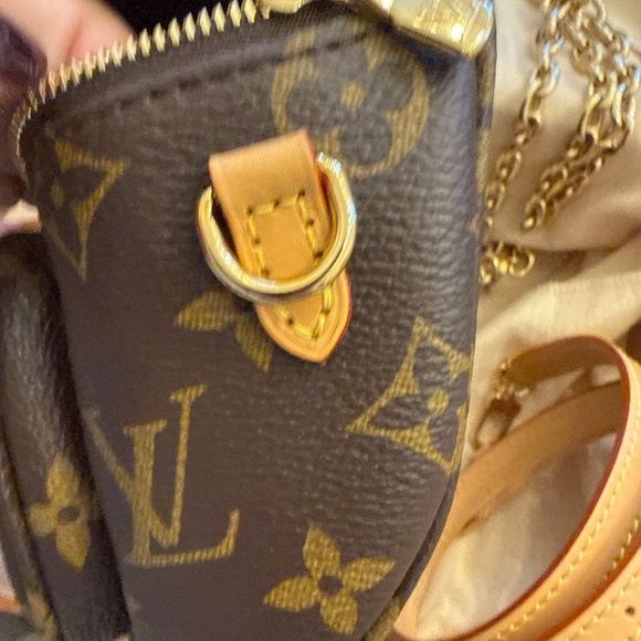 LV MINI BUMBAG - Picture 5 of 6